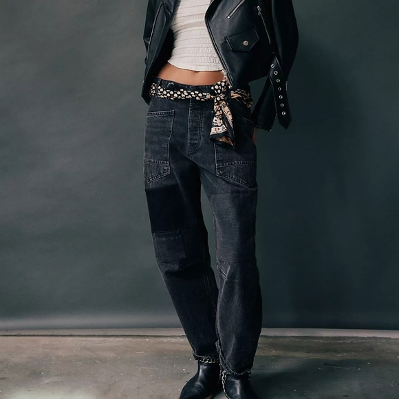 Free People Denim - FREE PEOPLE WE THE FREE Moxie Low Slung Pull On Black Barrel Wide Leg Jeans 28